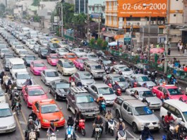 มาดูอูเบอร์ (Uber) VS แท็กซี่(Taxi) ใครจะแจ๋วกว่ากัน